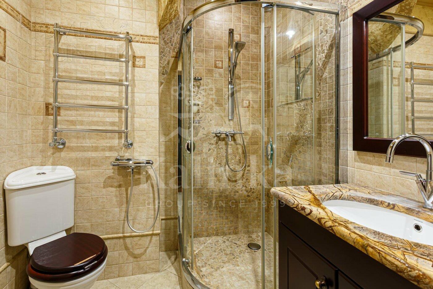 2-этажный коттедж 910 м² с отделкой