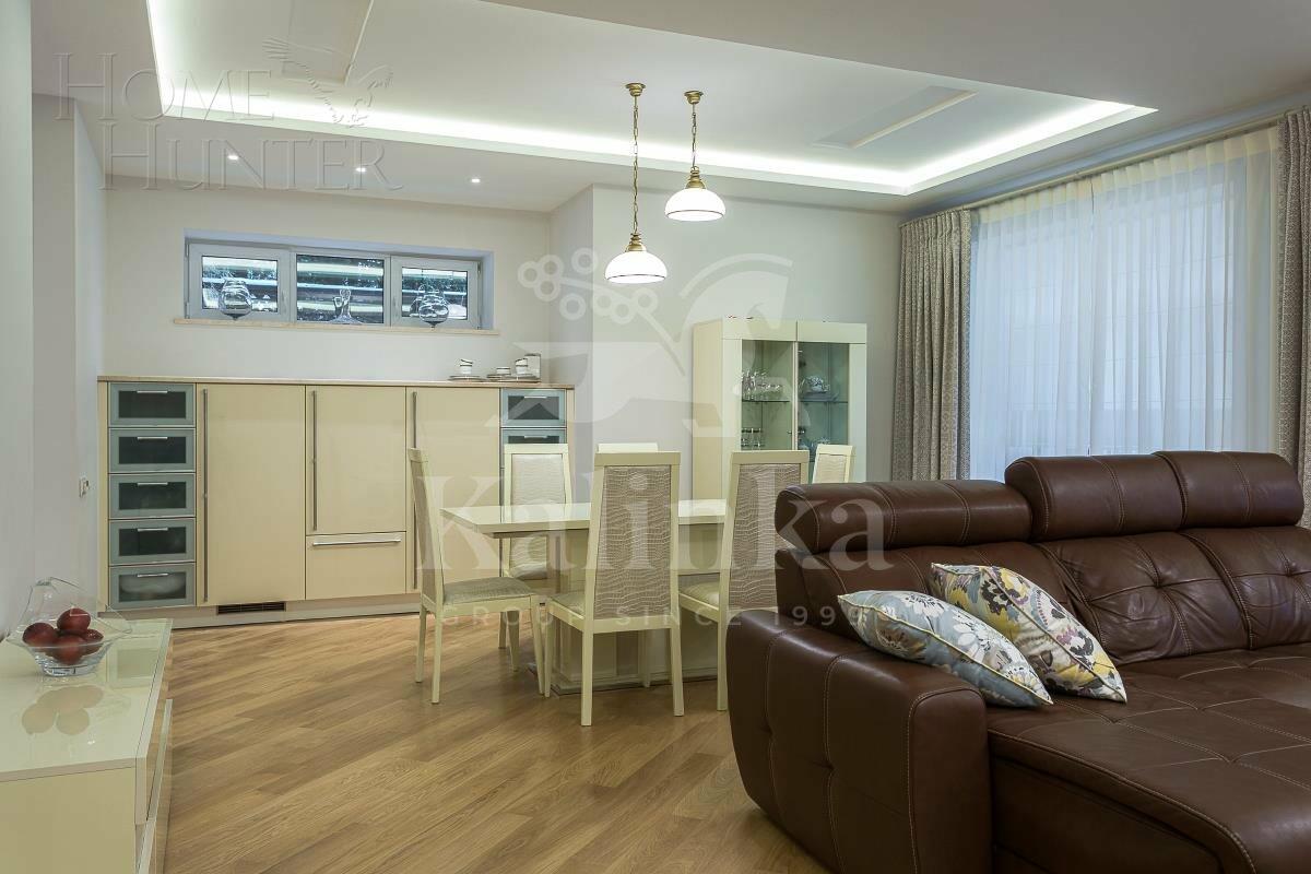 2-этажный таунхаус 205 м² с отделкой