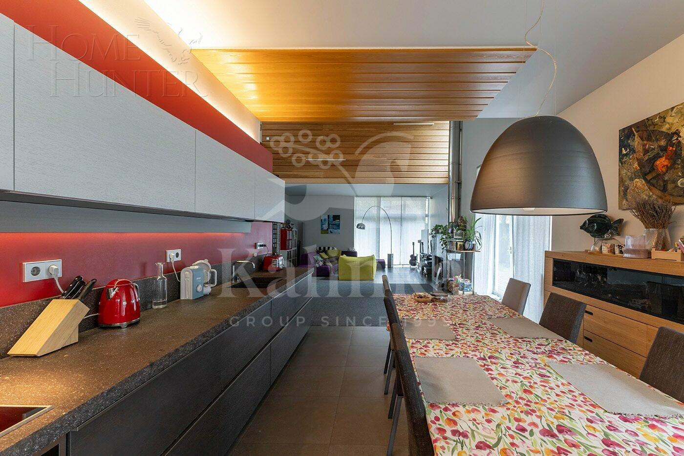 2-этажный коттедж 265.9 м² с отделкой