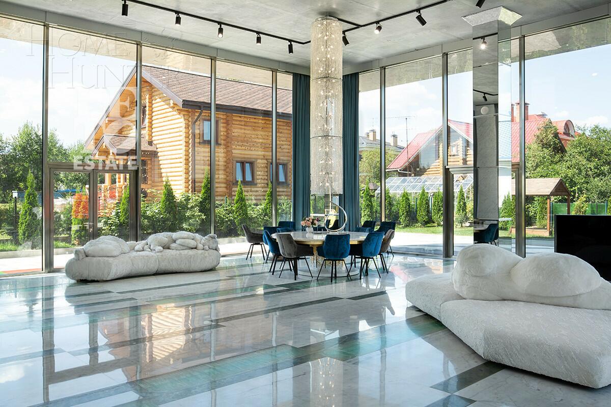 2-этажный коттедж 650 м² с отделкой