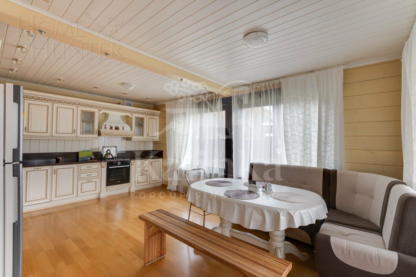 2-этажный коттедж 370 м² с отделкой