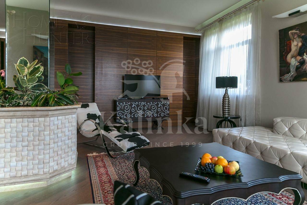 2-этажный коттедж 600 м² с отделкой