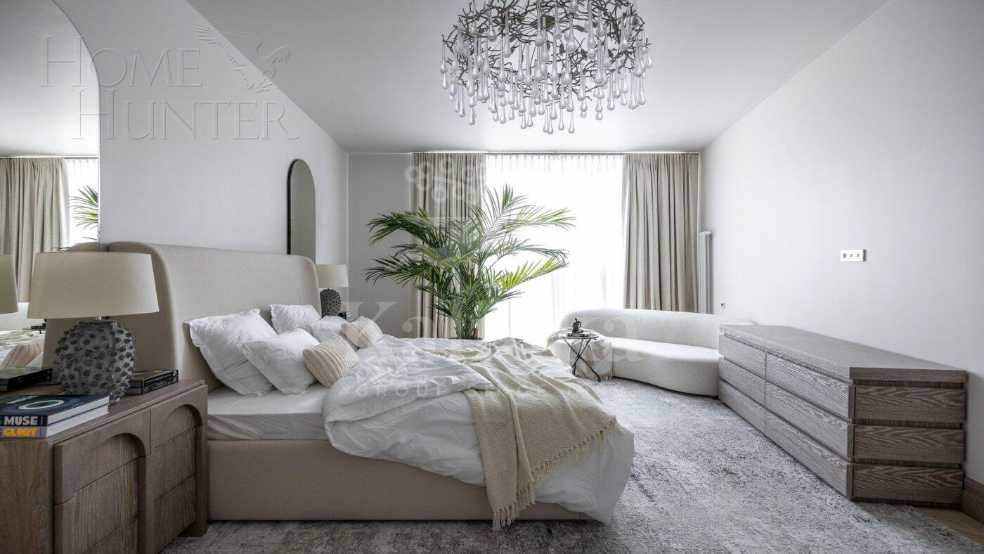 3-этажный коттедж 1 000 м² с отделкой