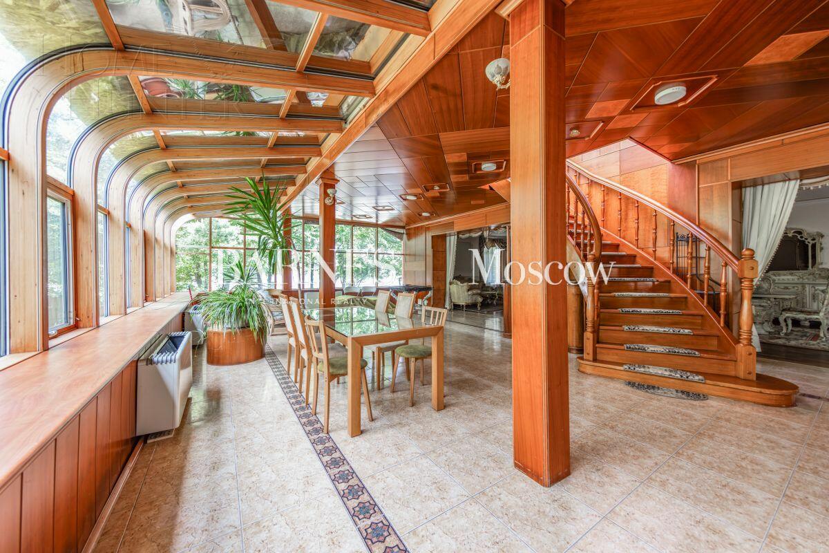 2-этажный коттедж 800 м² с отделкой