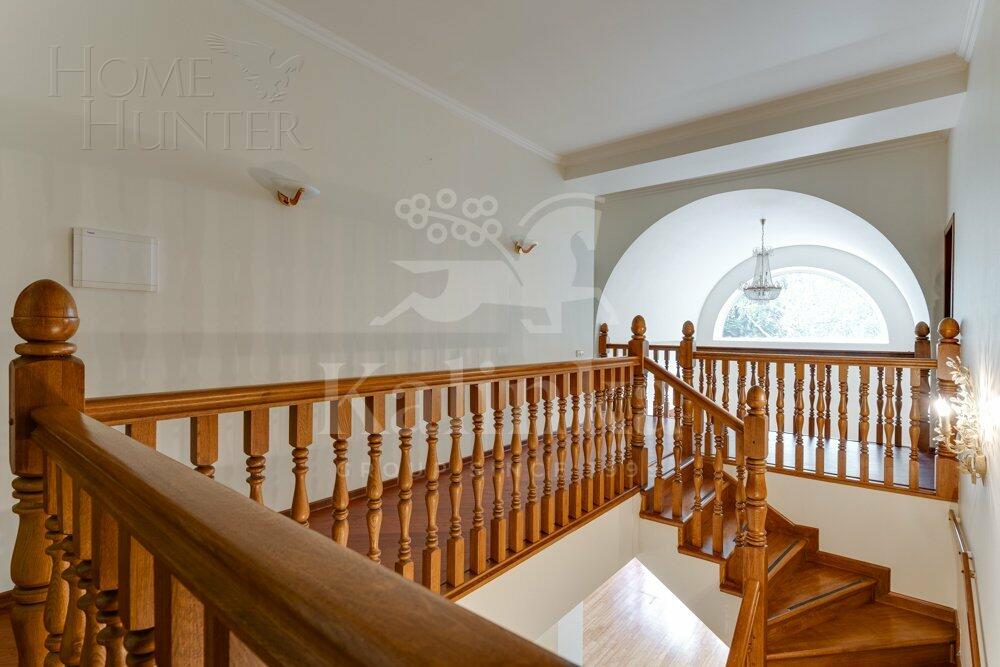 2-этажный коттедж 370 м² с отделкой