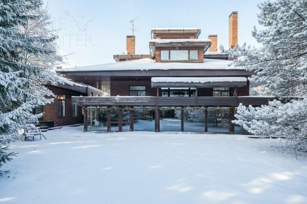 2-этажный коттедж 947 м² с отделкой