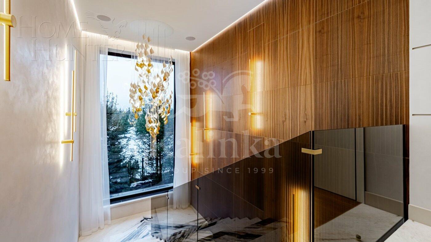 2-этажный коттедж 1 350 м² с отделкой