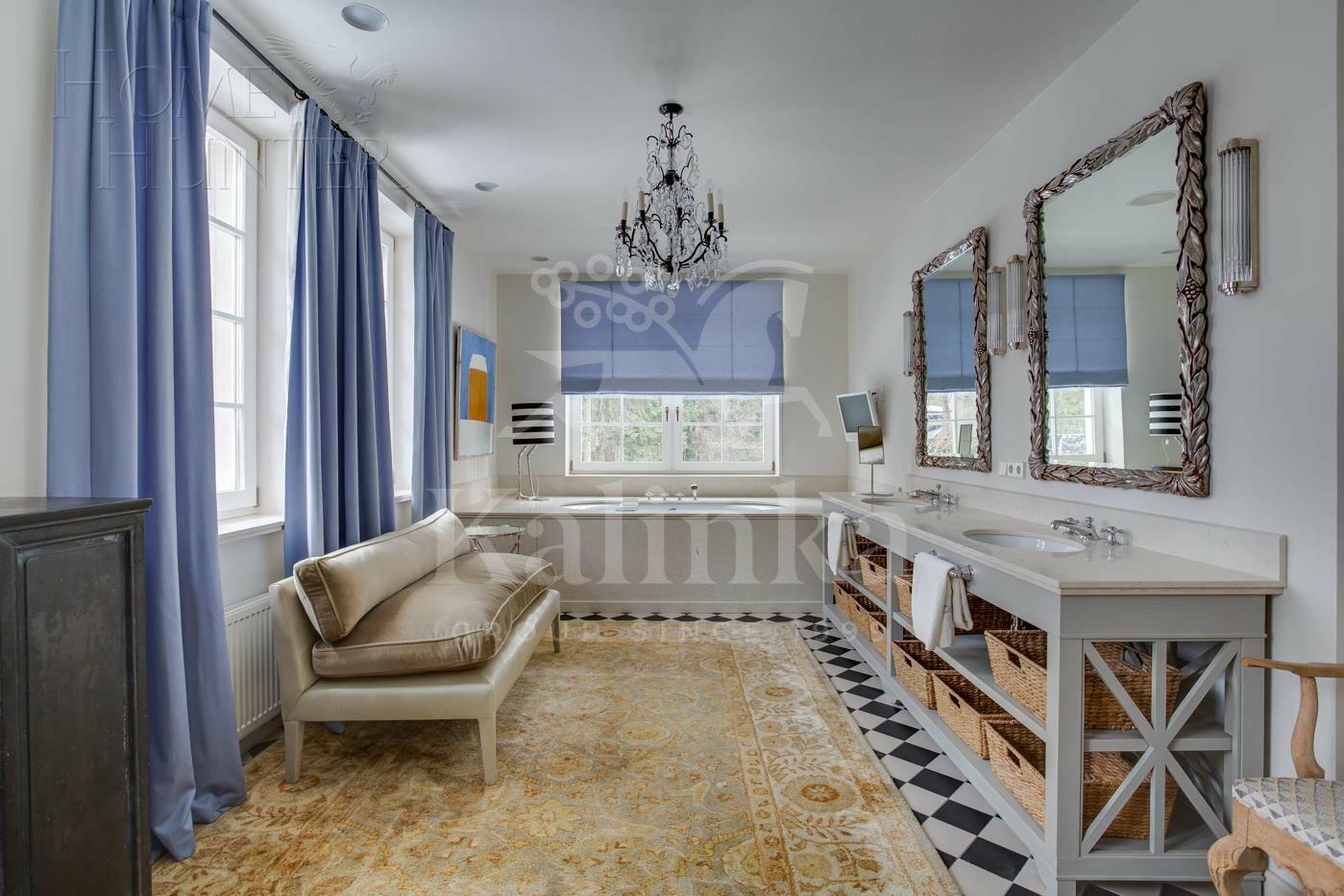 2-этажный коттедж 580 м² с отделкой