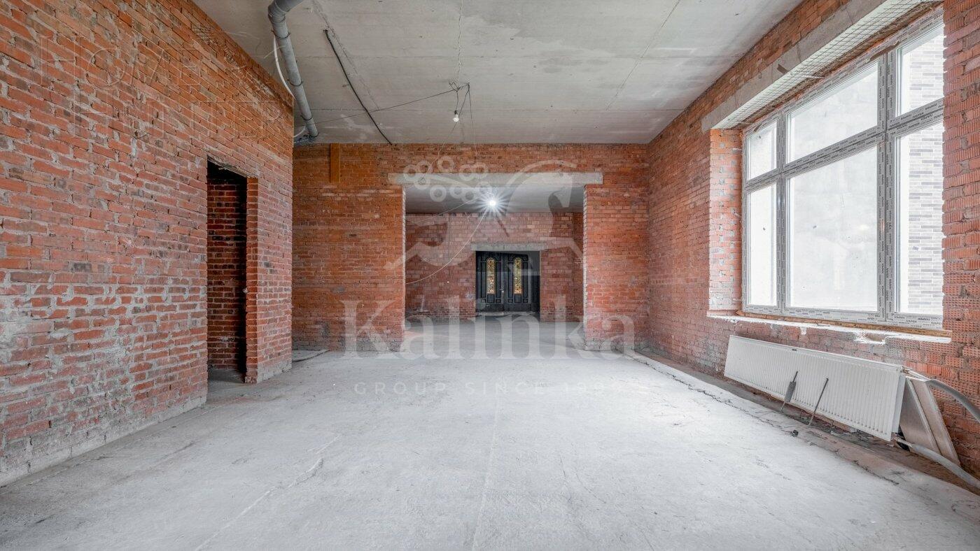 2-этажный таунхаус 640.8 м² без отделки