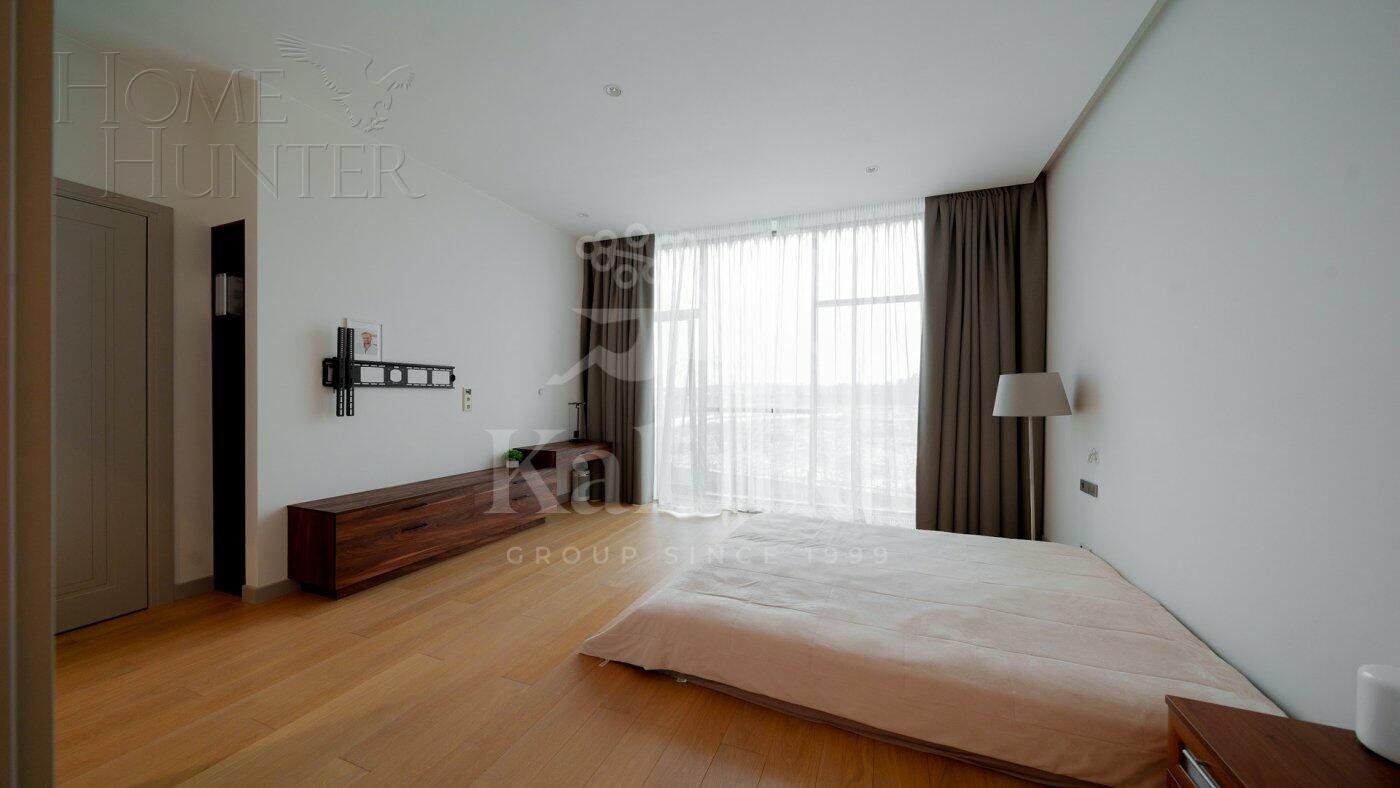 4-этажный таунхаус 278 м² с отделкой