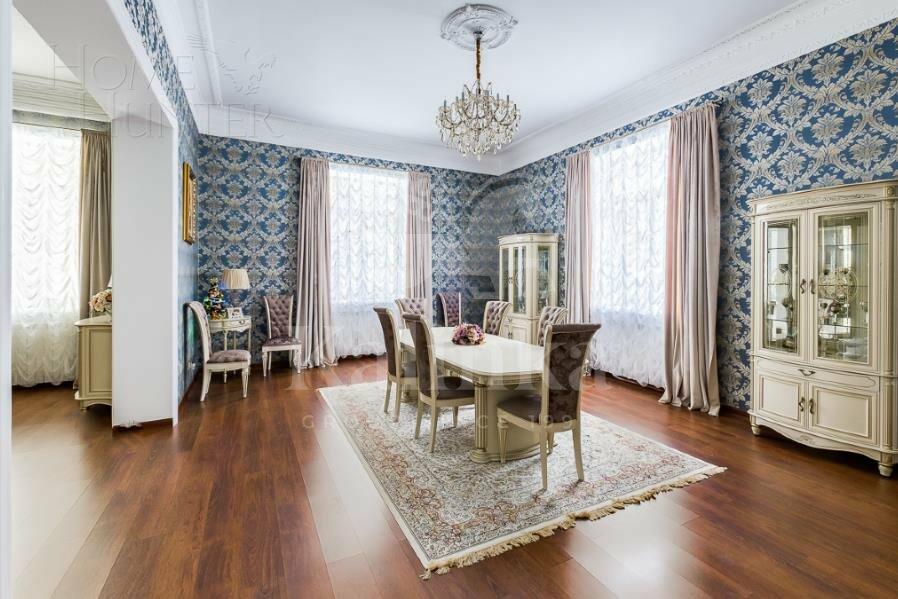 2-этажный коттедж 1 096 м² с отделкой