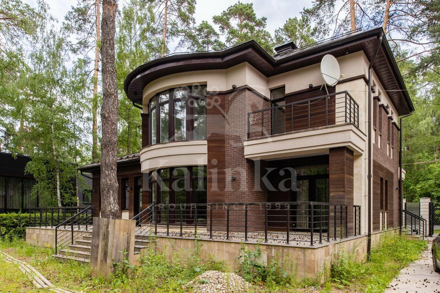 2-этажный коттедж 3 748 м² без отделки