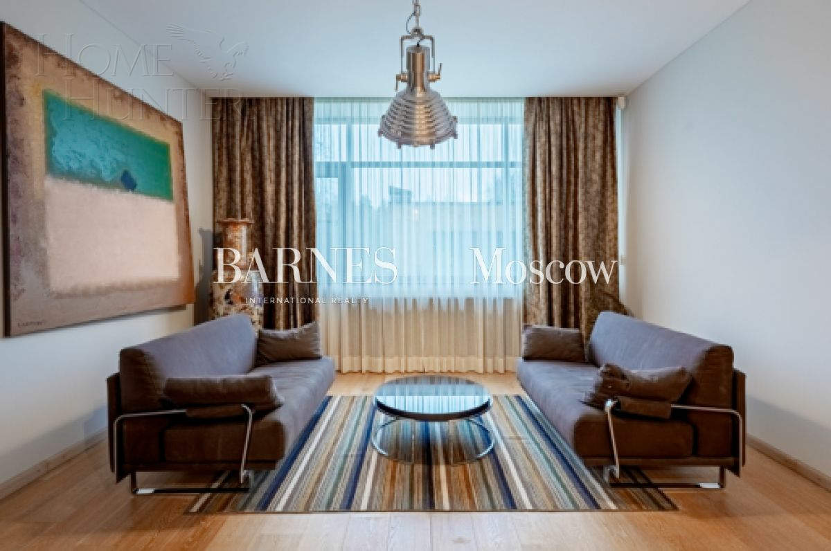 2-этажный коттедж 640 м² с отделкой