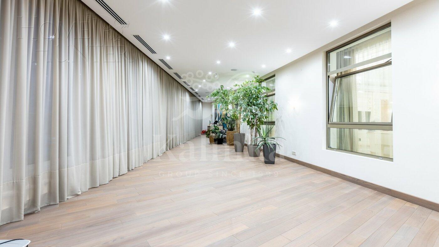 2-УРОВНЕВЫЙ ПЕНТХАУС С ОТДЕЛКОЙ 700 М² НА 12 ЭТАЖЕ