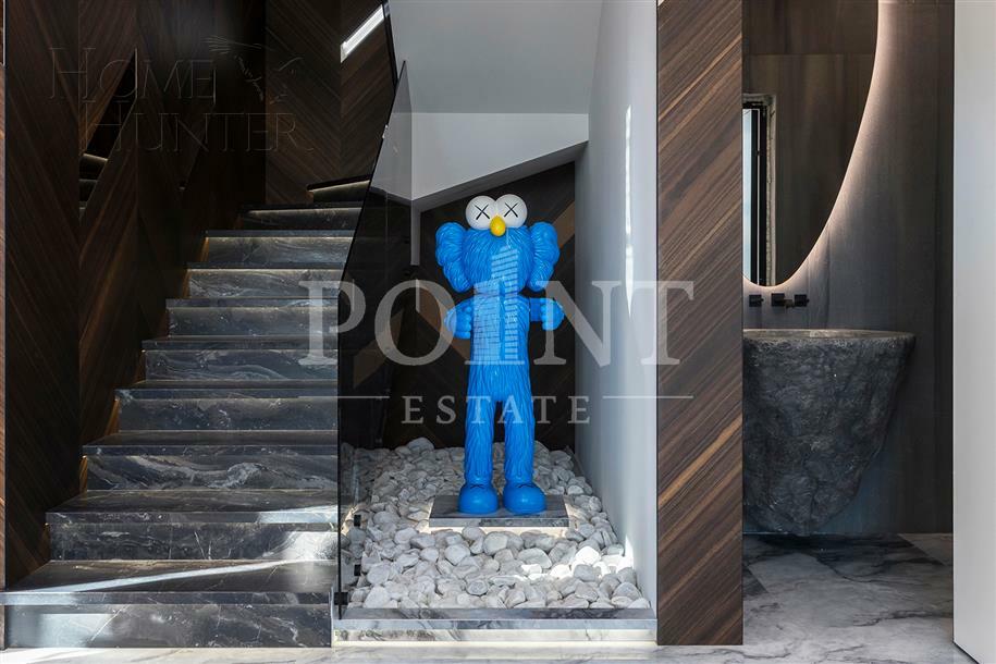 2-этажный коттедж 250 м² с отделкой