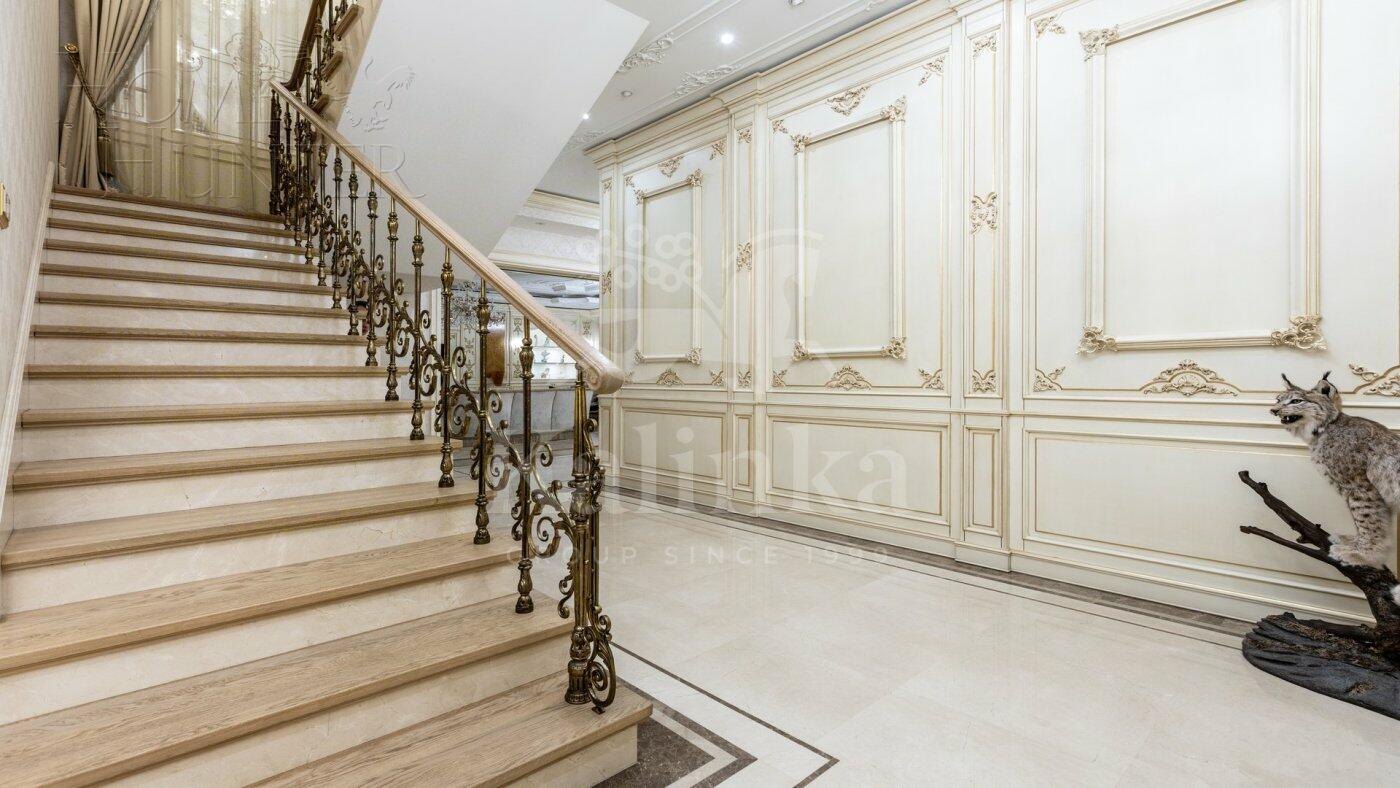 2-УРОВНЕВЫЙ ПЕНТХАУС С ОТДЕЛКОЙ 700 М² НА 12 ЭТАЖЕ