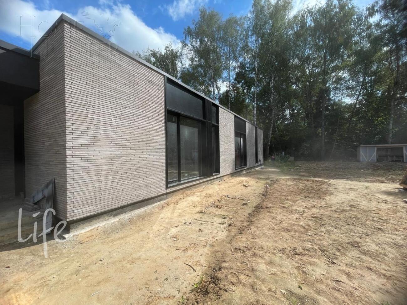 1-этажный коттедж 422 м² без отделки