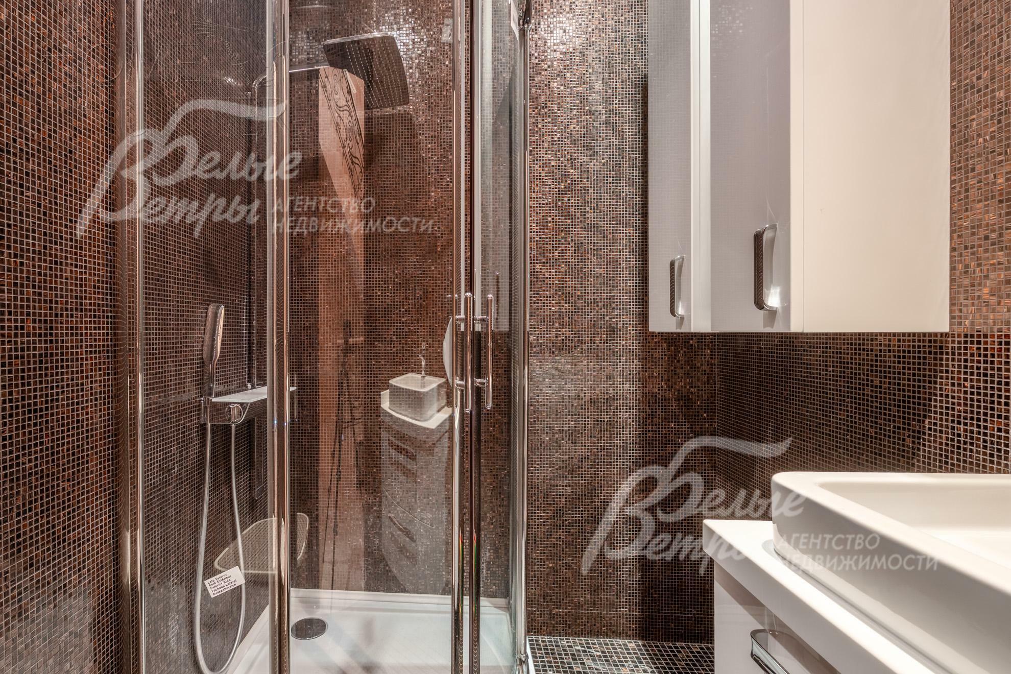 2-этажный коттедж 368.9 м² с отделкой