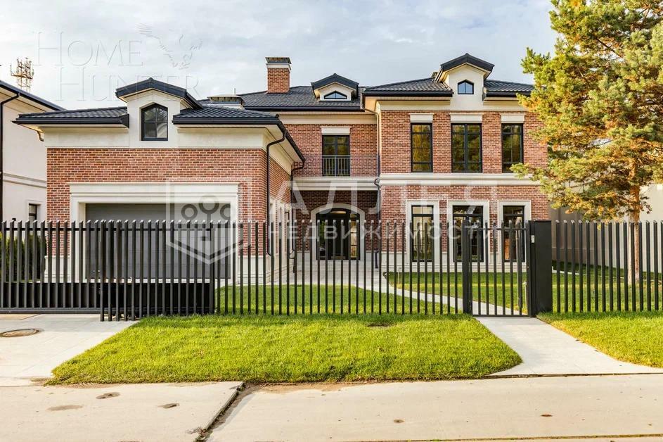 2-этажный коттедж 565 м² с отделкой