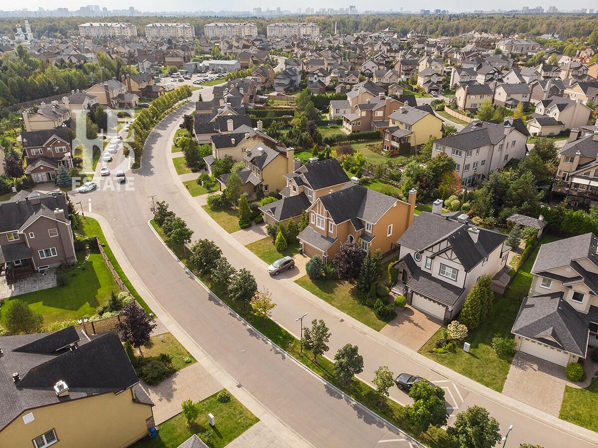 2-этажный коттедж 625 м² без отделки