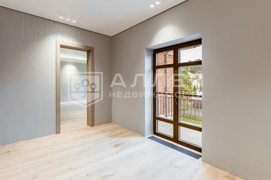 2-этажный коттедж 565 м² с отделкой