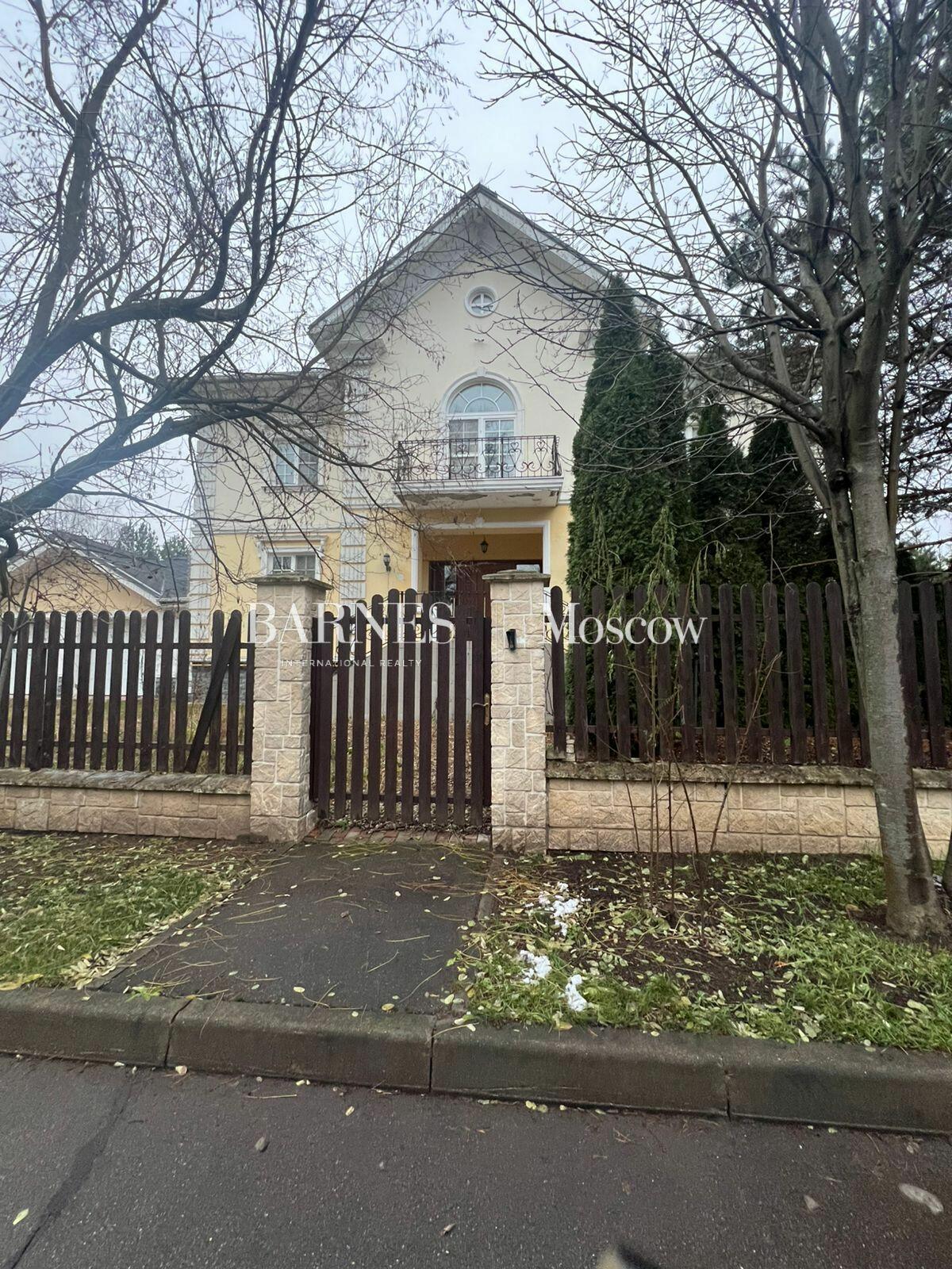 2-этажный коттедж 1 018 м² без отделки