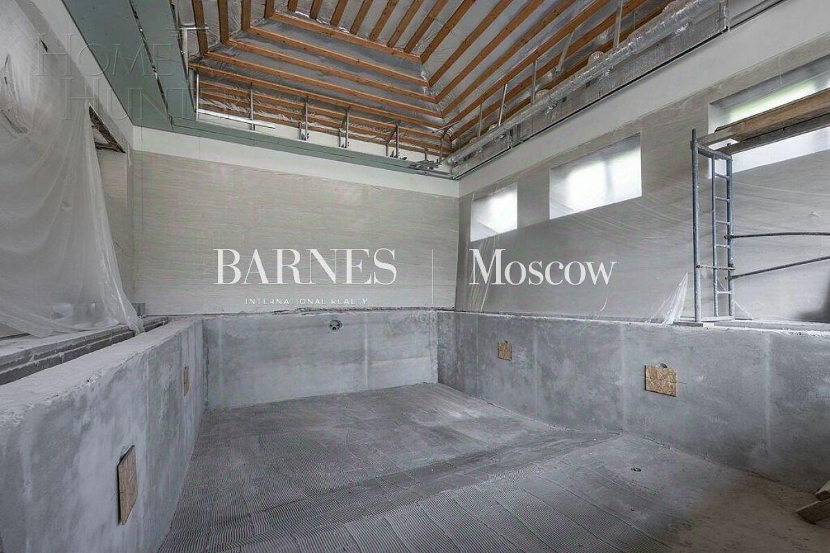 2-этажный коттедж 750 м² без отделки