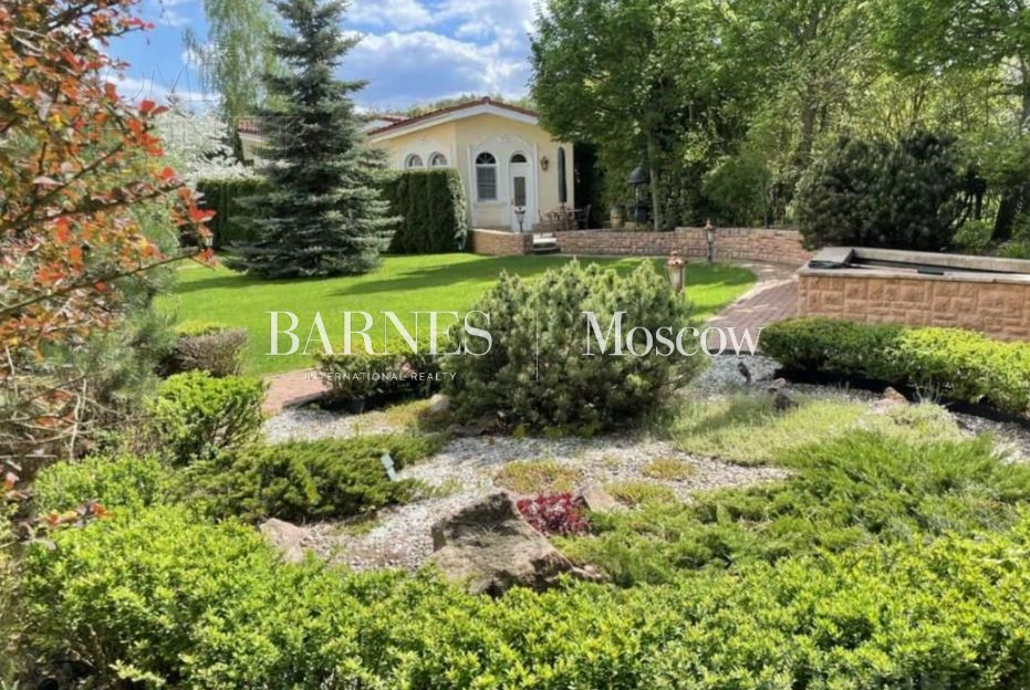 2-этажный коттедж 460 м² с отделкой