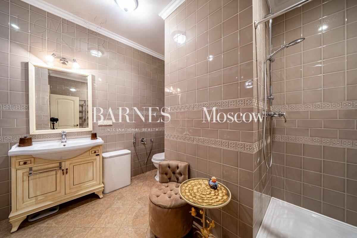 2-этажный коттедж 365 м² с отделкой