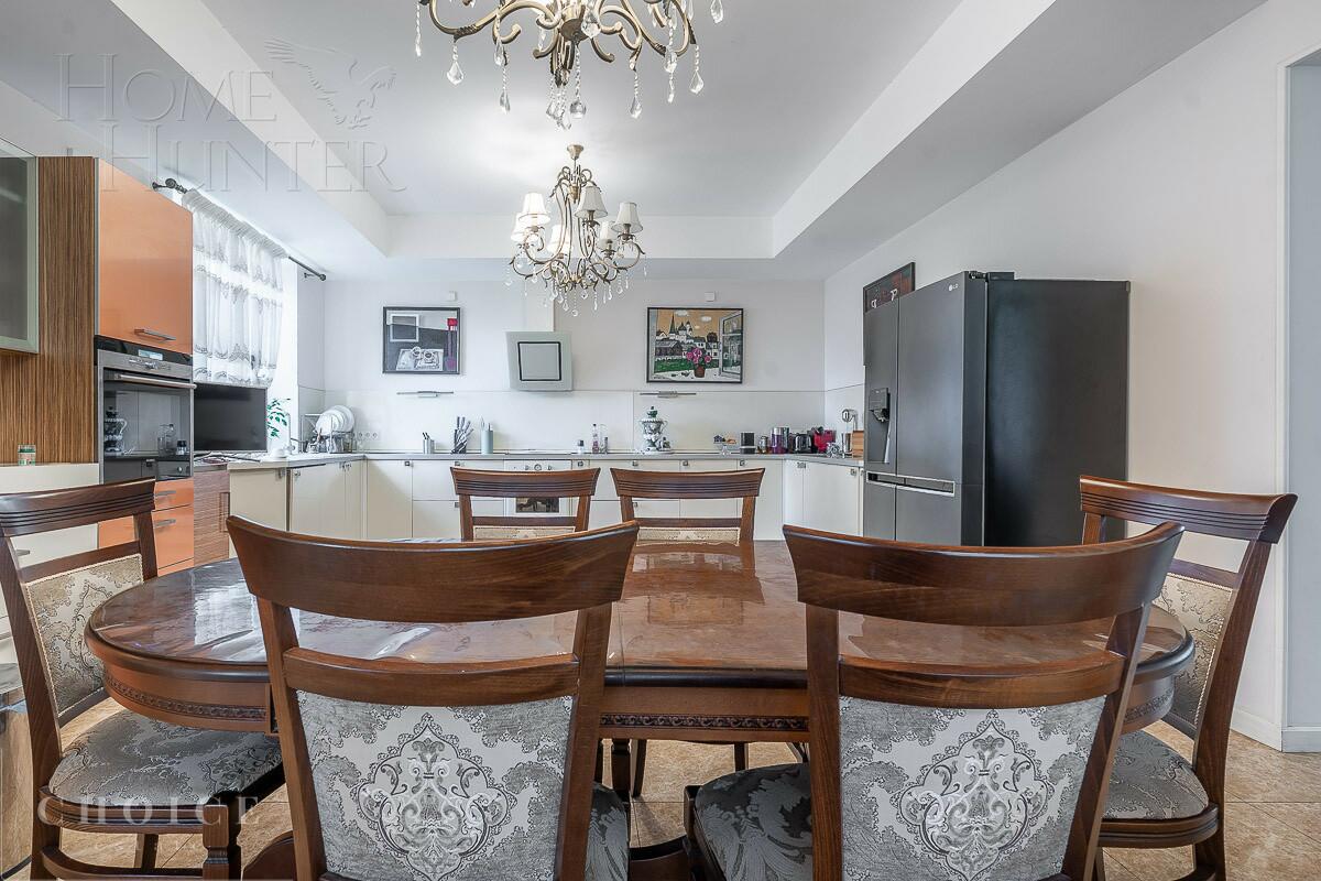 2-этажный коттедж 660 м² с отделкой