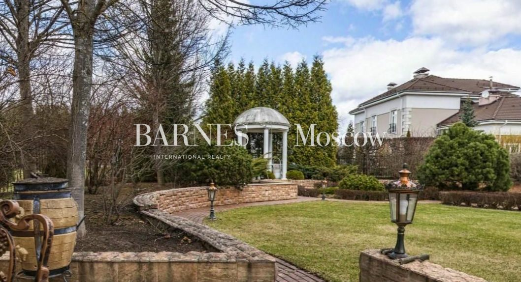 2-этажный коттедж 460 м² с отделкой