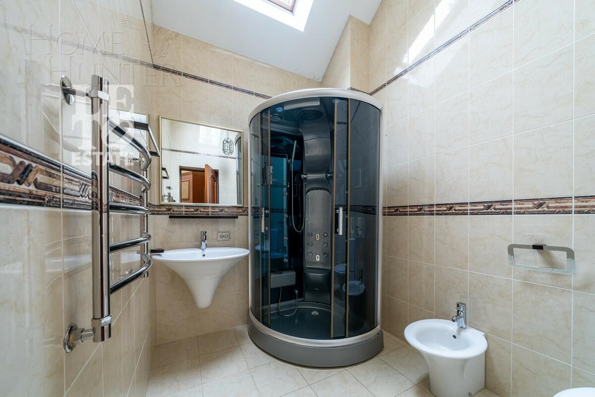 3-этажный коттедж 1 176.8 м² с отделкой