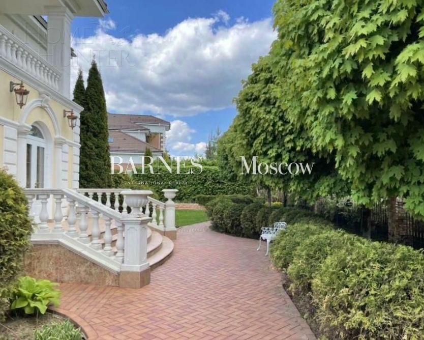 2-этажный коттедж 460 м² с отделкой