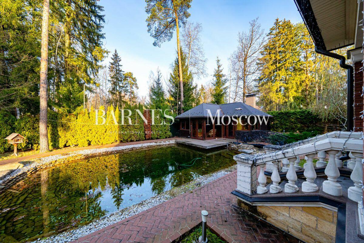 2-этажный коттедж 365 м² с отделкой