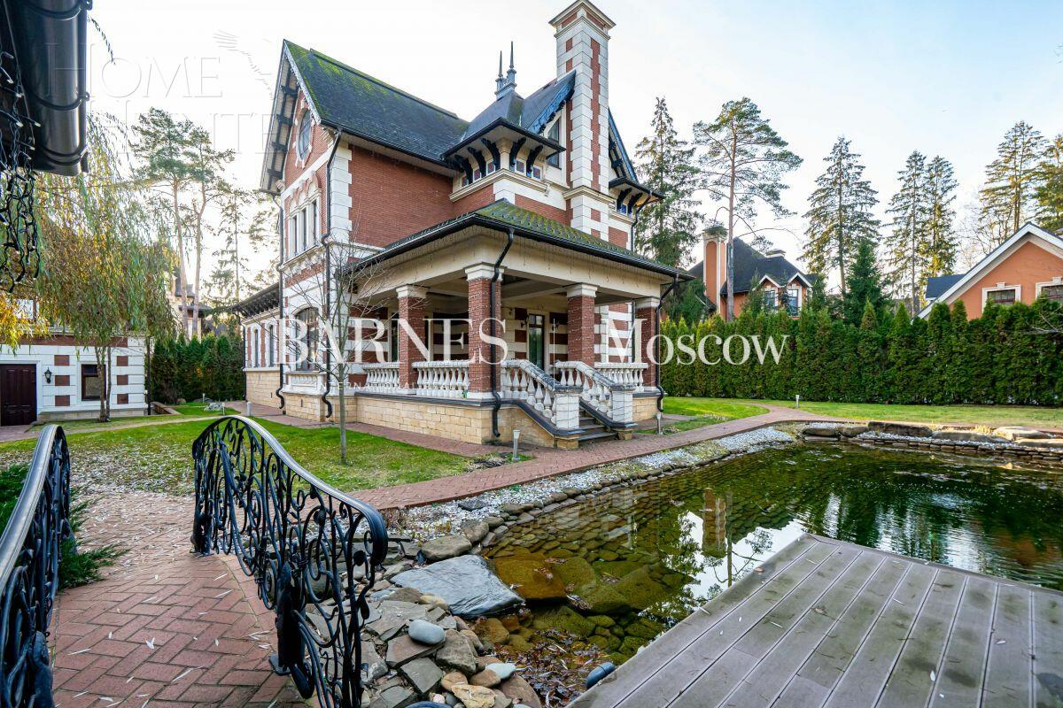 2-этажный коттедж 365 м² с отделкой