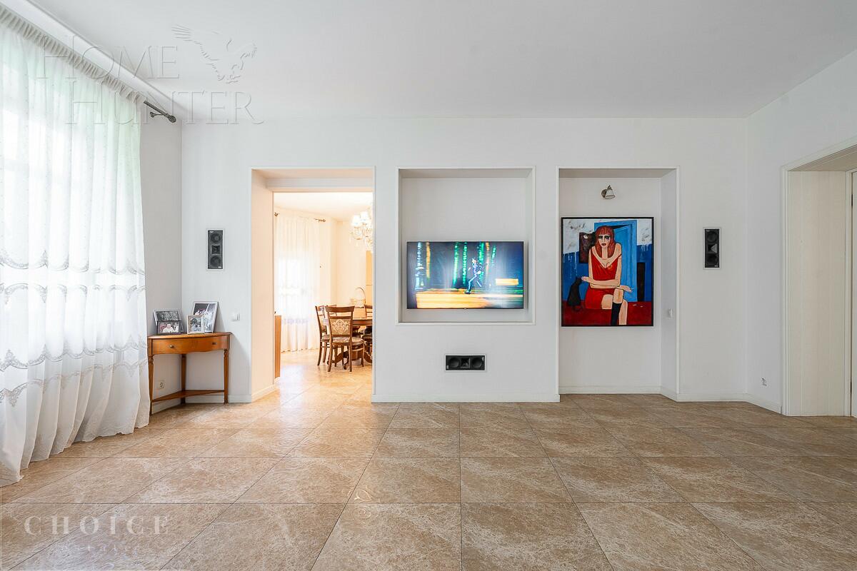 2-этажный коттедж 660 м² с отделкой