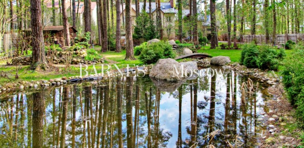 2-этажный коттедж 1 400 м² с отделкой