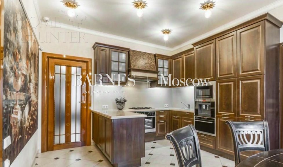 2-этажный коттедж 460 м² с отделкой