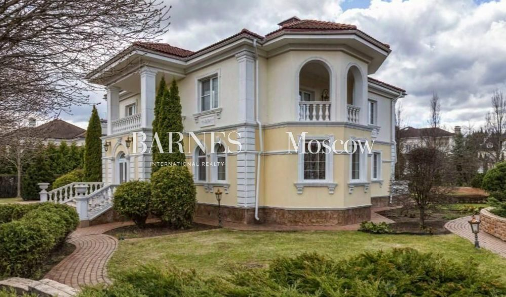 2-этажный коттедж 460 м² с отделкой