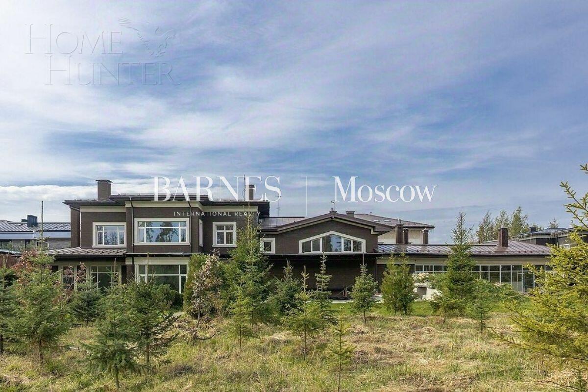 2-этажный коттедж 750 м² без отделки