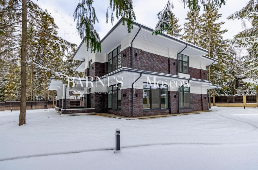 2-этажный коттедж 504 м² с отделкой