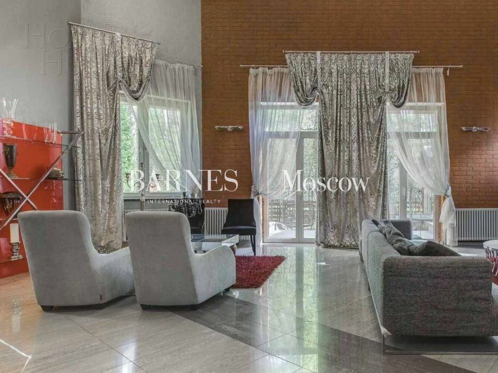 2-этажный коттедж 1 400 м² с отделкой