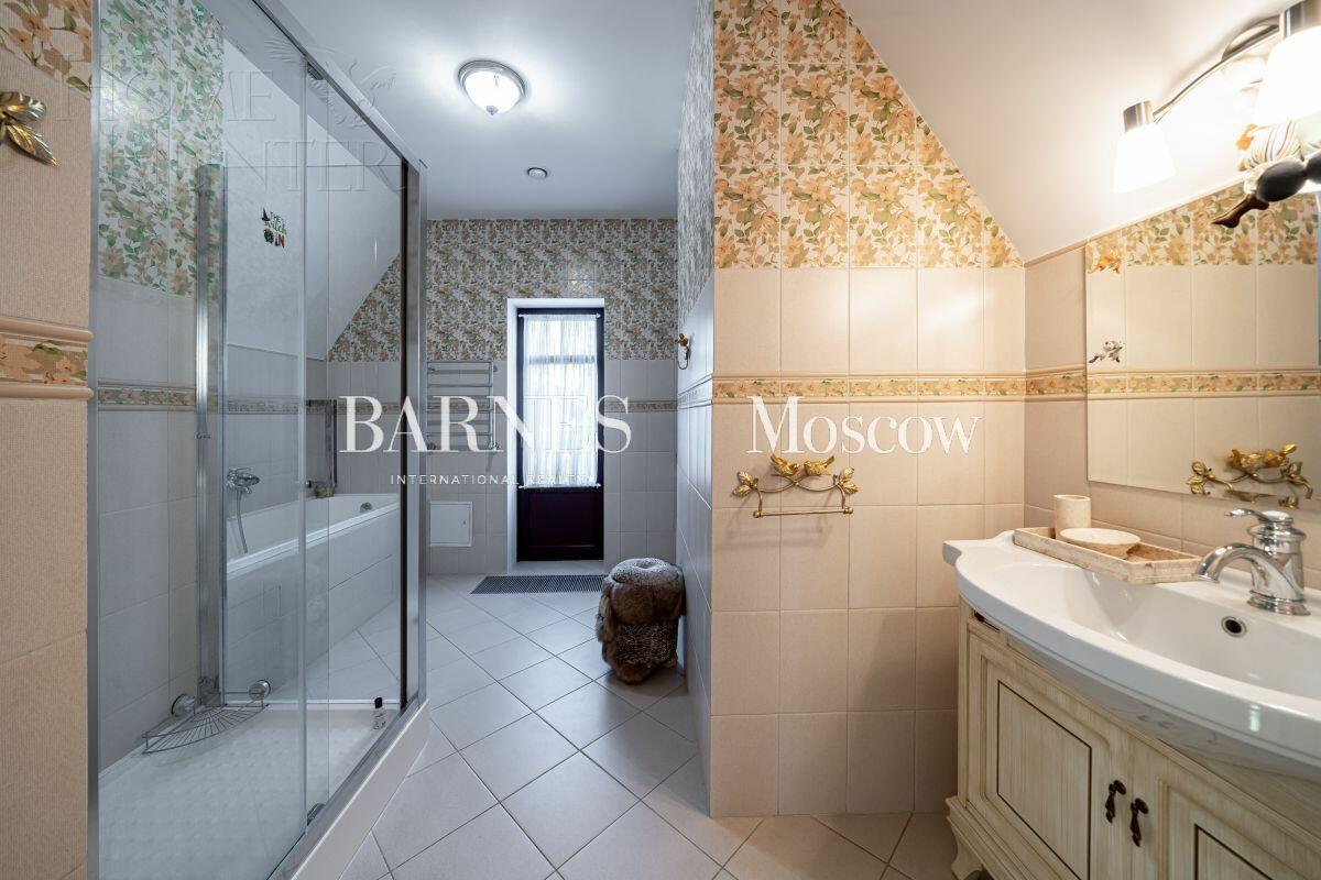 2-этажный коттедж 365 м² с отделкой