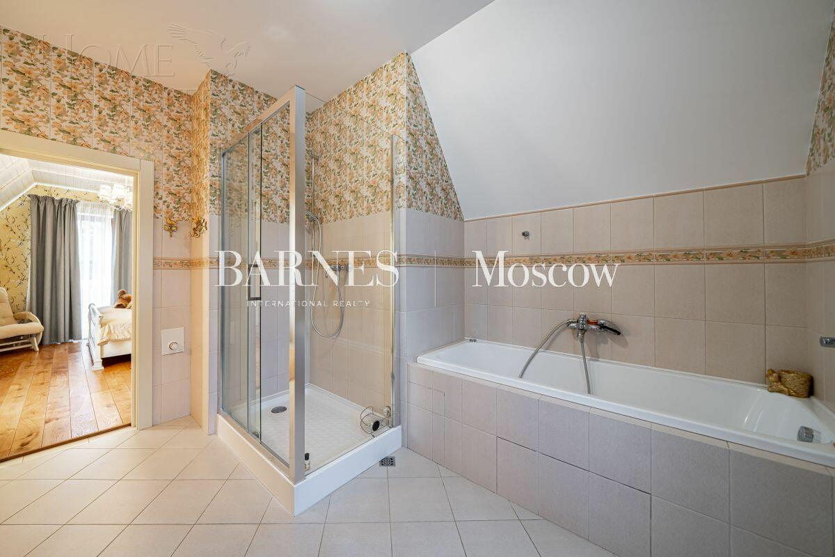 2-этажный коттедж 365 м² с отделкой