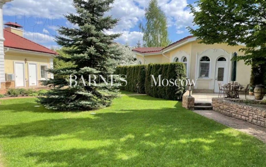 2-этажный коттедж 460 м² с отделкой