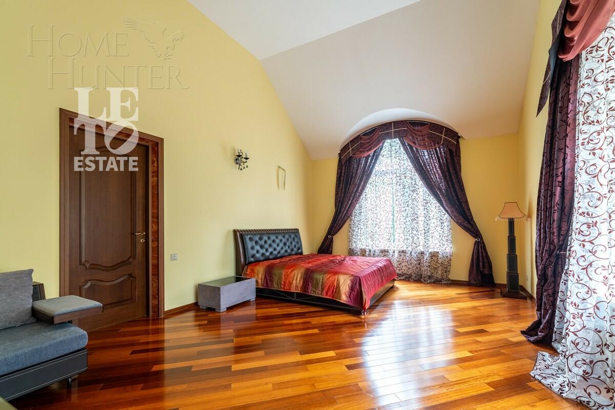 3-этажный коттедж 1 176.8 м² с отделкой