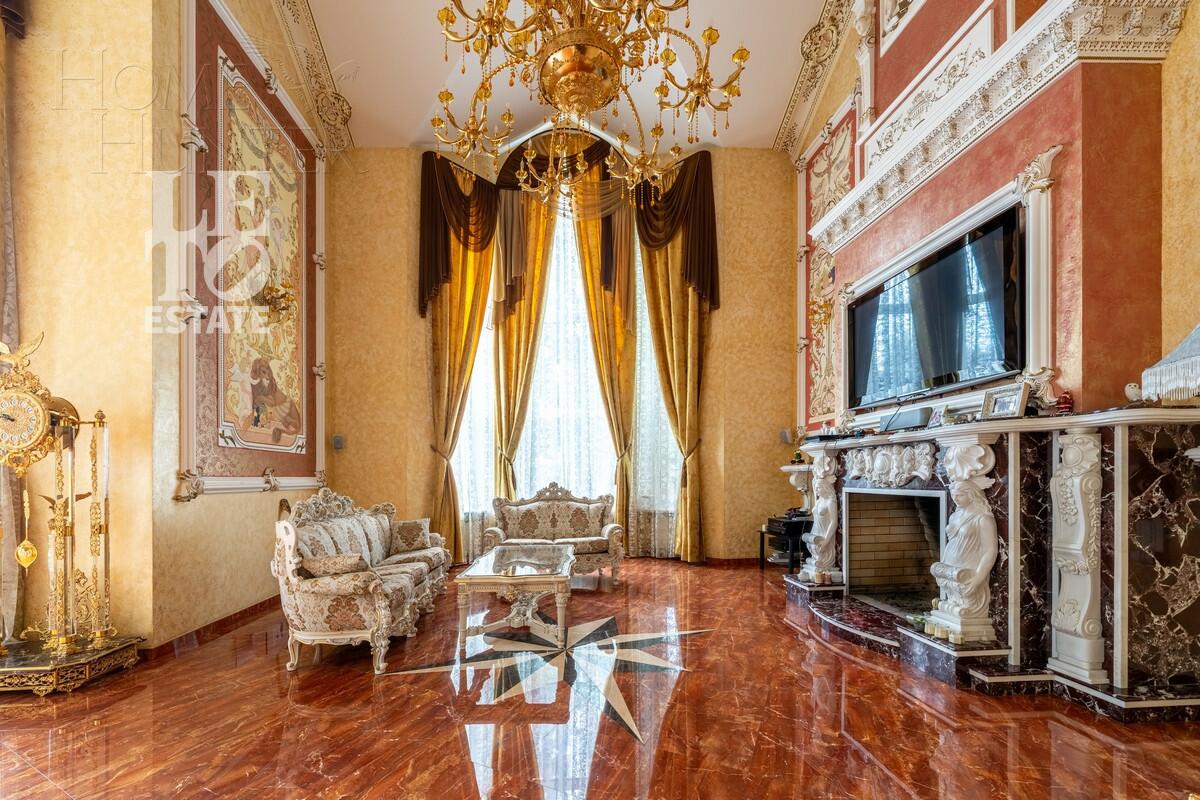 3-этажный коттедж 1 176.8 м² с отделкой