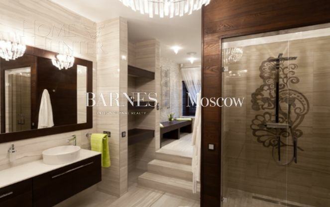 2-этажный коттедж 1 860 м² с отделкой