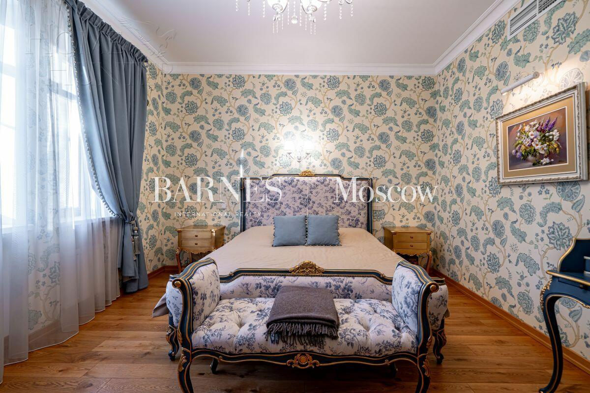 2-этажный коттедж 365 м² с отделкой