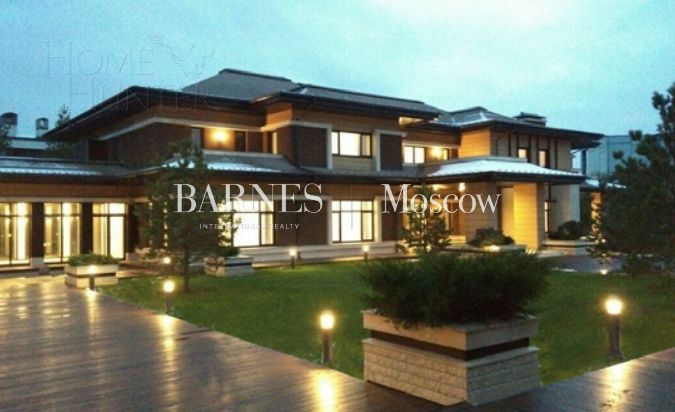 2-этажный коттедж 1 860 м² с отделкой